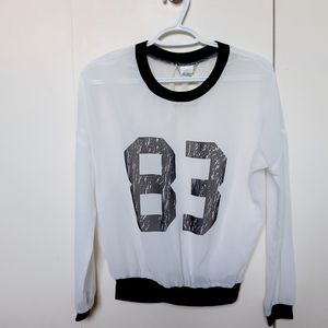 Ali & Kris long sleeve white and black shirt